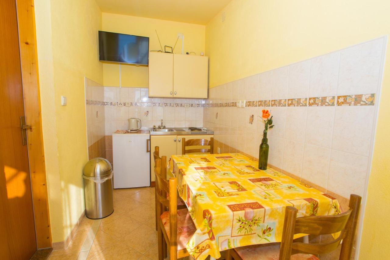 Apartments With A Parking Space Baska Voda, Makarska - 6761 Экстерьер фото