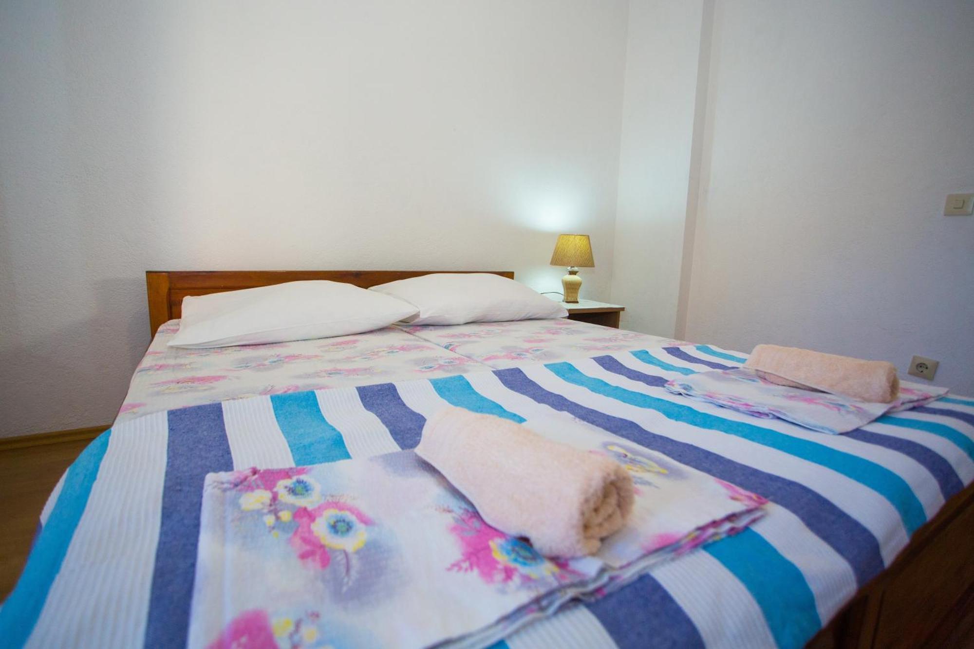 Apartments With A Parking Space Baska Voda, Makarska - 6761 Номер фото